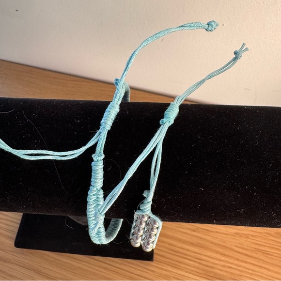 Bracelets (2) Adjustable Blue - Picture 3 of 3